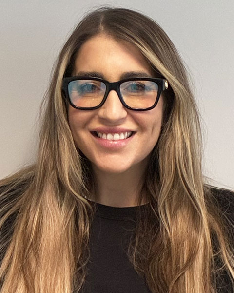 Portriat of Janessa Kapinos